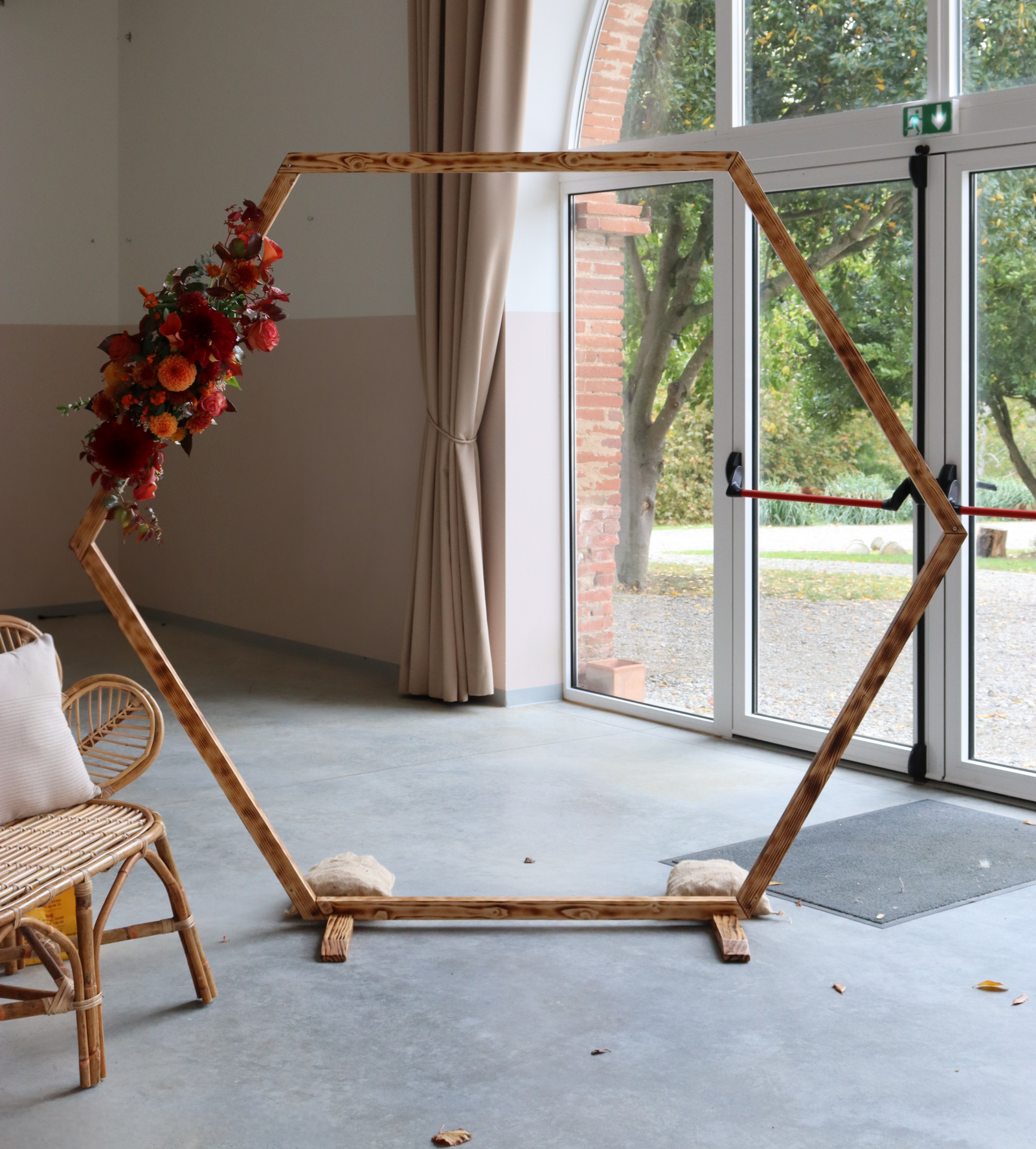 location arche hexagonale mariage - un jour d'émoi