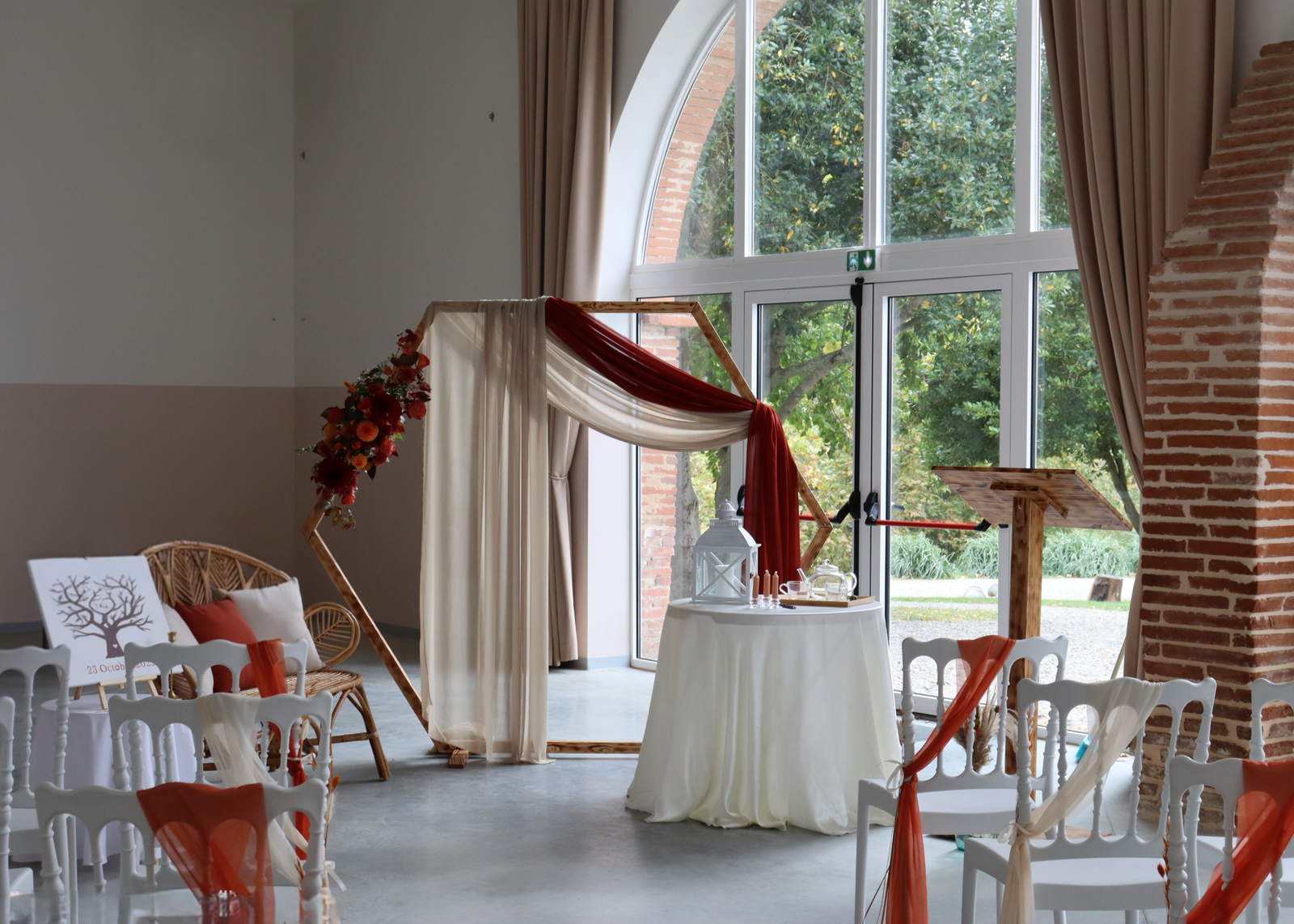 location arche hexagonale bois mariage - un jour d'émoi