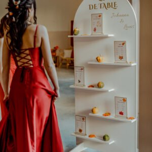 BACKDROP ARRONDI AVEC ÉTAGÈRE PERSONNALISE  dès 80 €